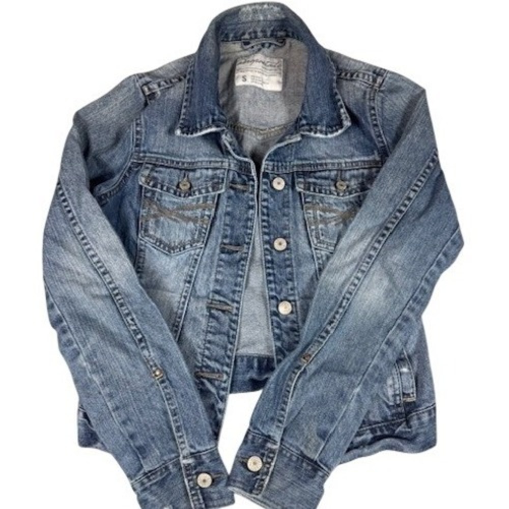 Aeropostale Women's Size S Medium Wash Denim Trucker Vintage Style Jacket Cotton
